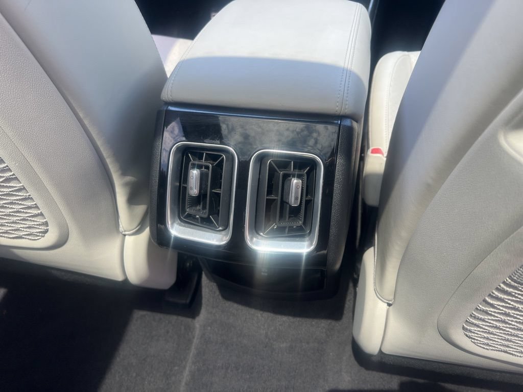 Certified 2025 Kia Sorento SX AWD/4WD image 20