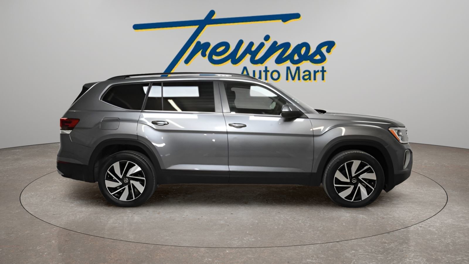 Used 2025 Volkswagen Atlas SE AWD/4WD image 5
