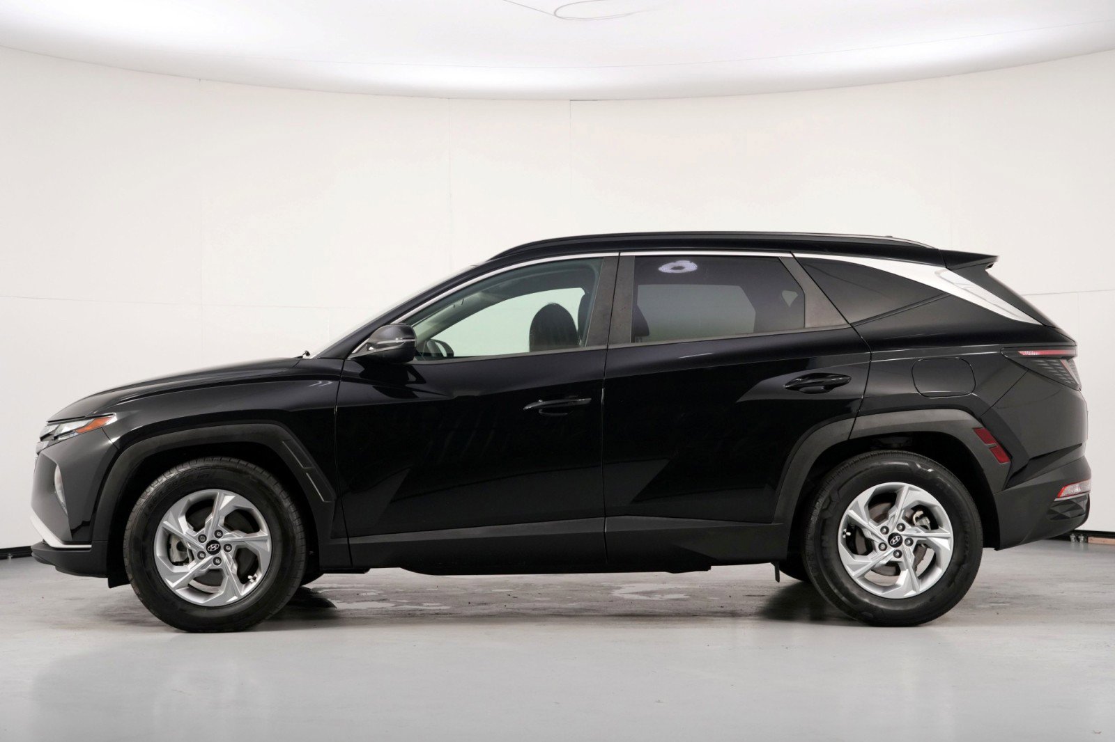 Used 2022 Hyundai Tucson SEL w/ Cargo Package image 8