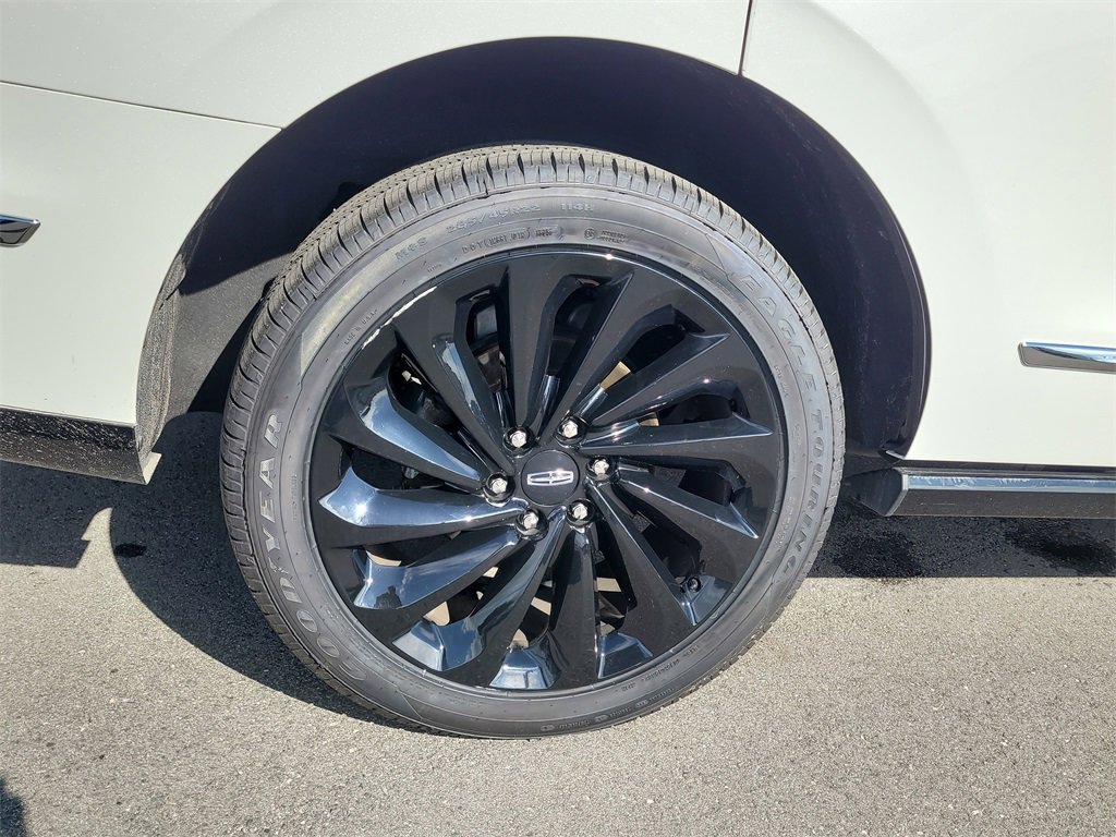 Used 2021 Lincoln Navigator Reserve image 5