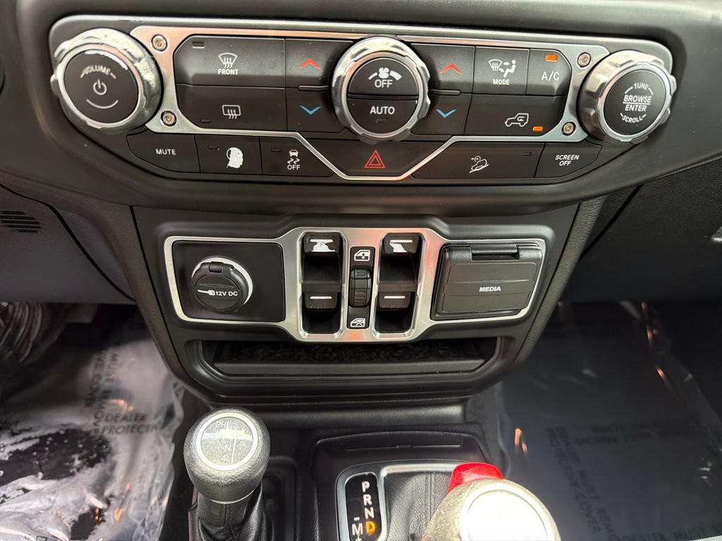 Used 2020 Jeep Wrangler Unlimited Sport S AWD/4WD image 27