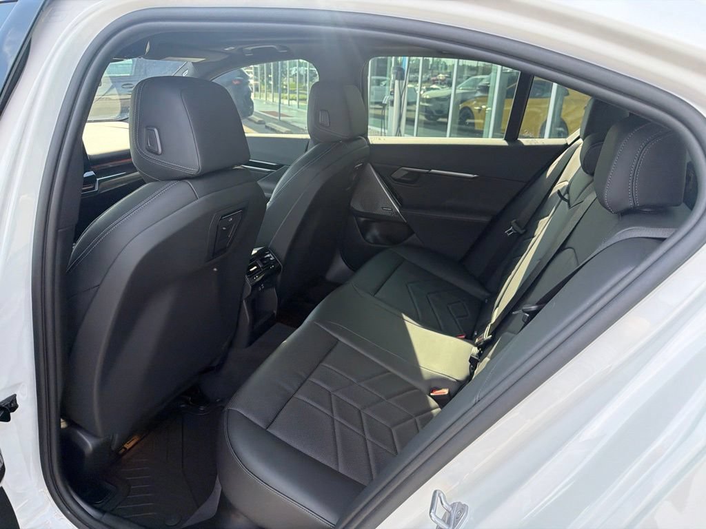 Used 2026 BMW 530i w/ Premium Package RWD image 27