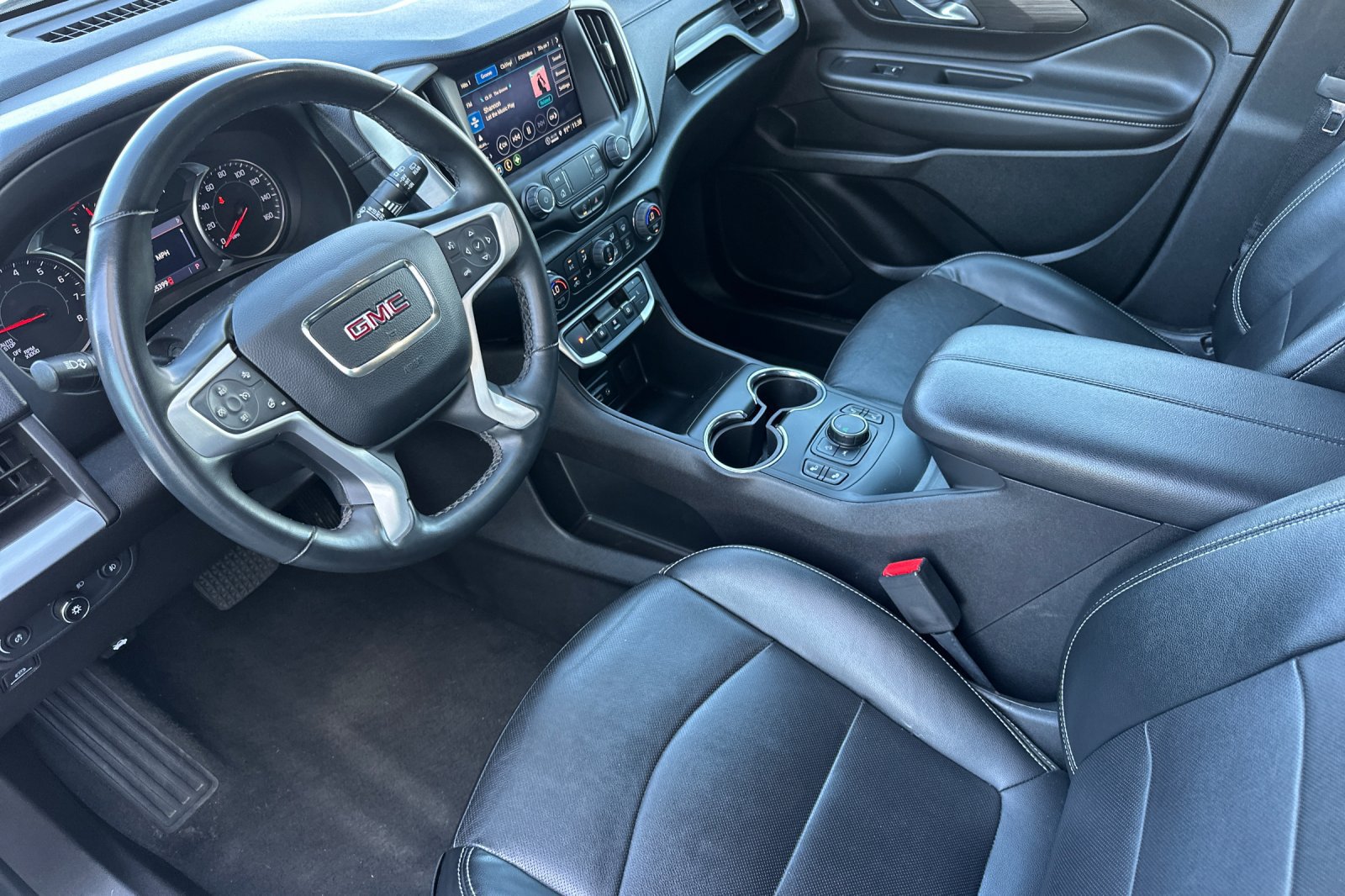 Used 2024 GMC Terrain SLT FWD image 10