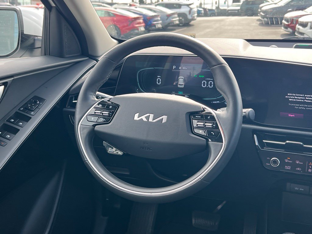 Certified 2024 Kia Niro EX w/ EX Cold Weather Package FWD image 12