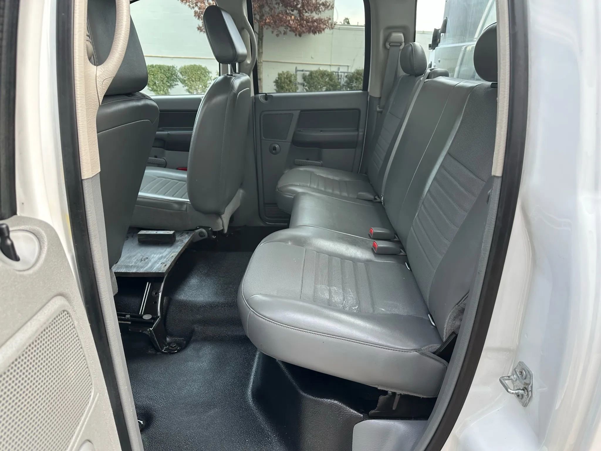 Used 2007 Dodge Ram 3500 Truck 4x4 Quad Cab w/ PWR Accessory Group image 12