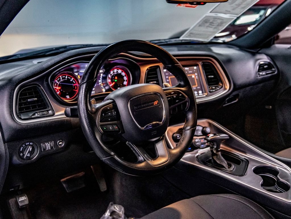 Used 2019 Dodge Challenger R/T RWD image 16