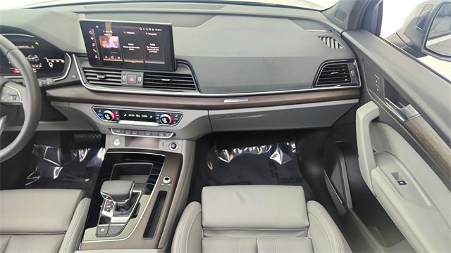 Used 2024 Audi Q5 2.0T Premium Plus w/ Premium Plus Package image 37