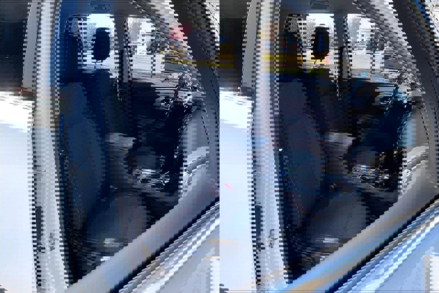 Used 2020 Chevrolet Traverse LS image 9