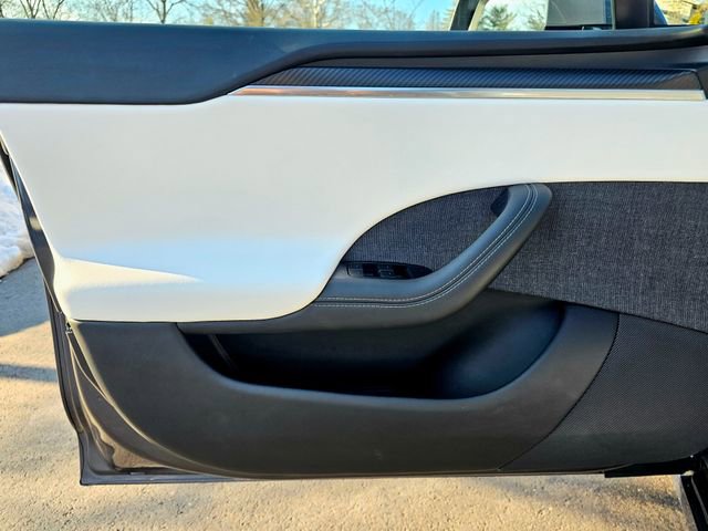 Used 2022 Tesla Model S Plaid image 19