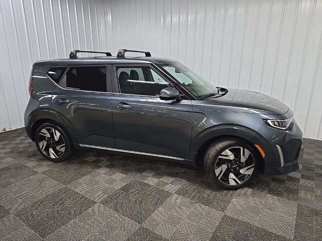 Used 2025 Kia Soul GT-Line w/ GT-Line Technology Package FWD image 1