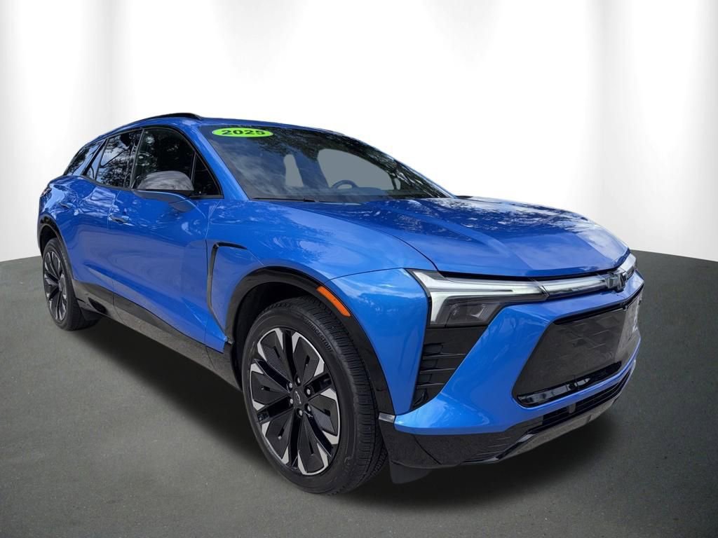 Used 2025 Chevrolet Blazer EV RS RWD image 31