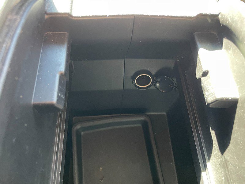 Used 2020 Toyota Highlander XLE image 27