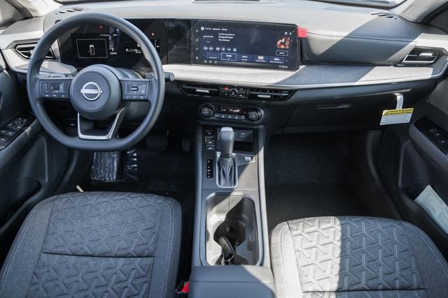 New 2026 Nissan Kicks SV image 18