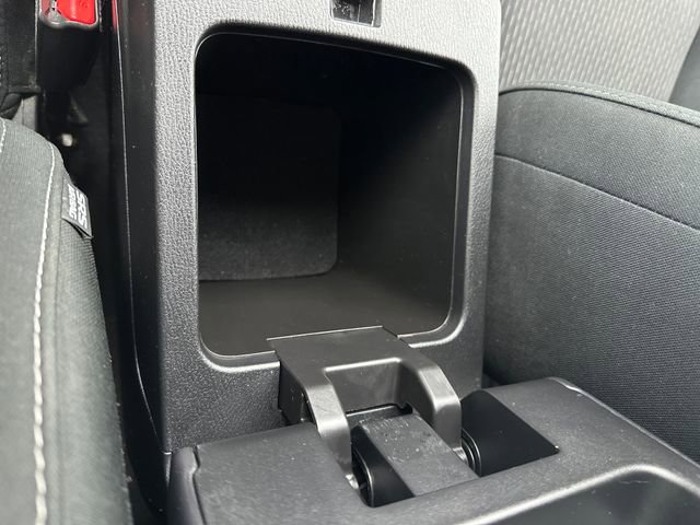 Used 2024 Mitsubishi Outlander ES image 17