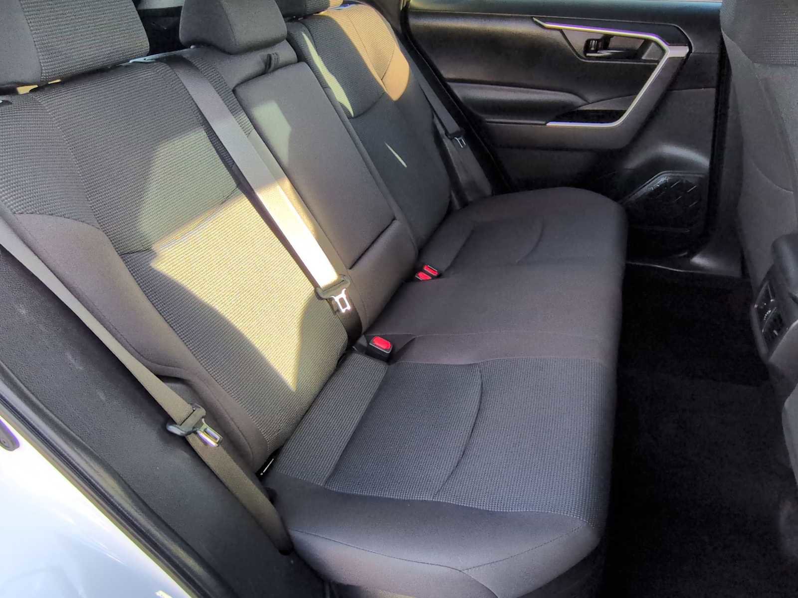 Used 2024 Toyota RAV4 LE image 20