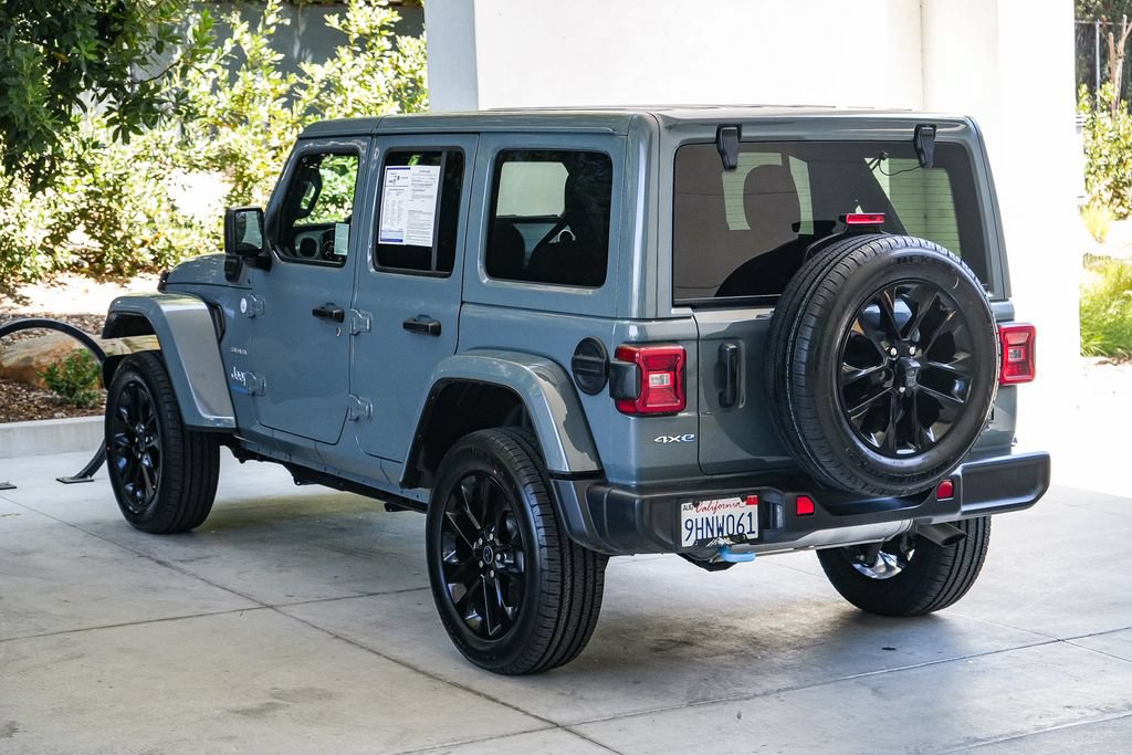 Used 2024 Jeep Wrangler Unlimited Sahara AWD/4WD image 4