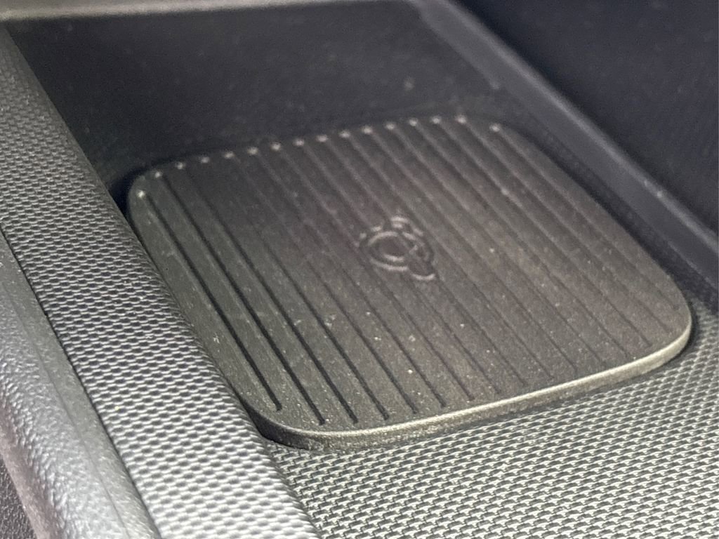 Certified 2025 Hyundai Elantra Sport image 35