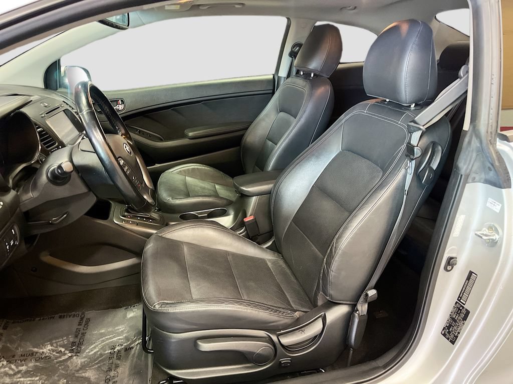 Used 2016 Kia Forte Koup EX w/ EX Premium Package FWD image 21