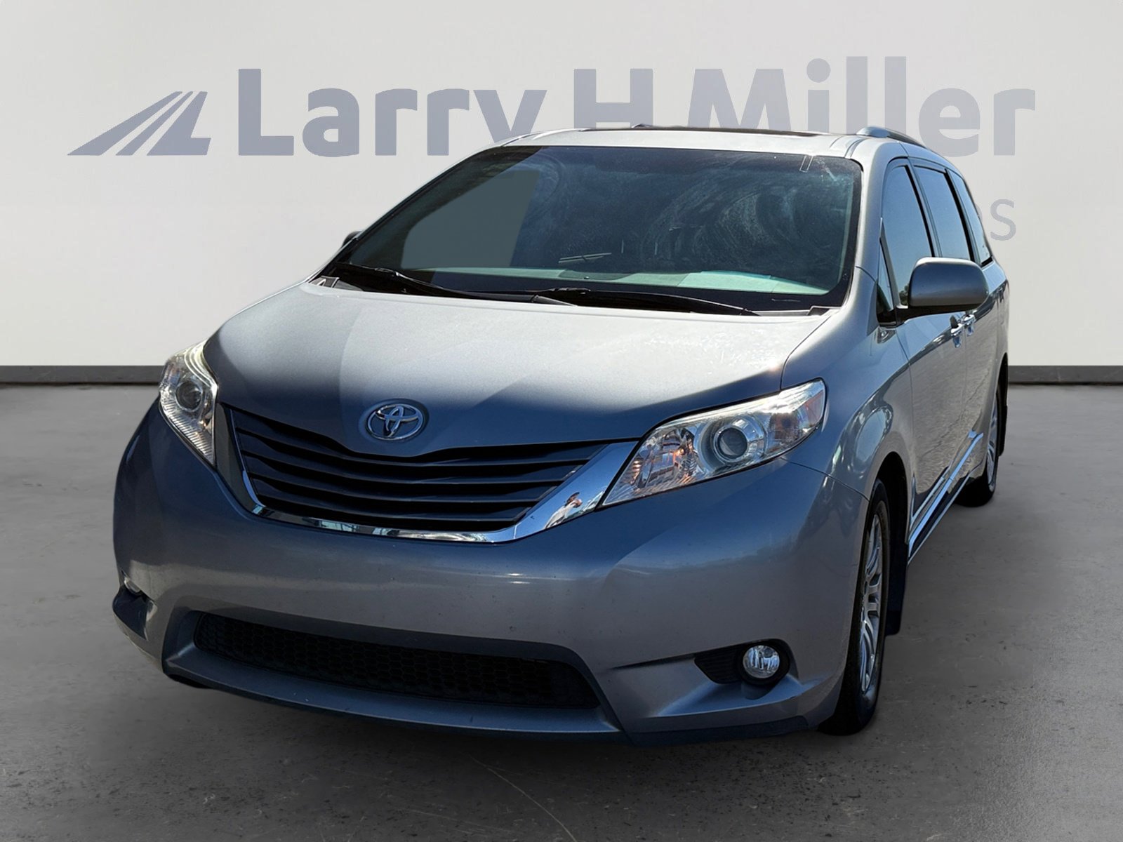 Used 2015 Toyota Sienna XLE
