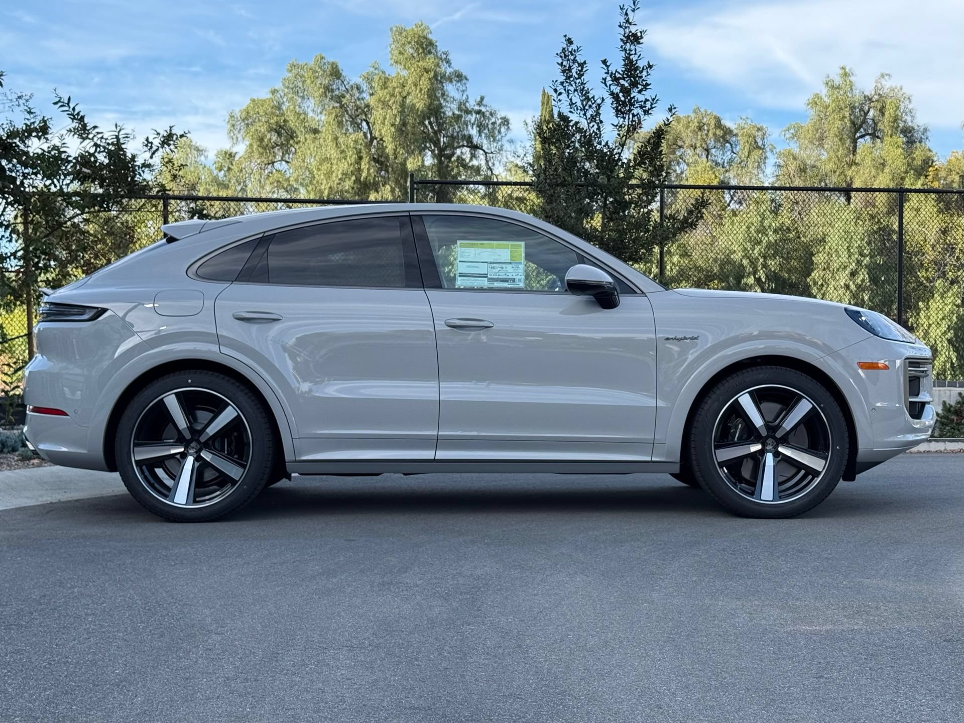 New 2026 Porsche Cayenne Turbo AWD/4WD image 8
