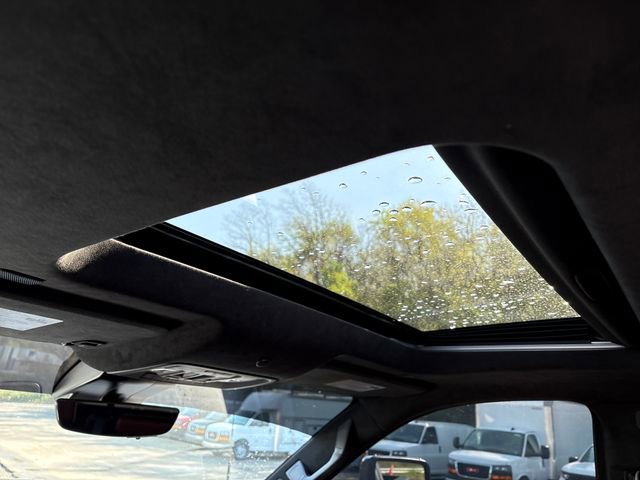 Used 2024 GMC Sierra 3500 Denali Ultimate image 12