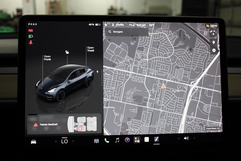 Used 2024 Tesla Model Y Performance AWD/4WD image 17
