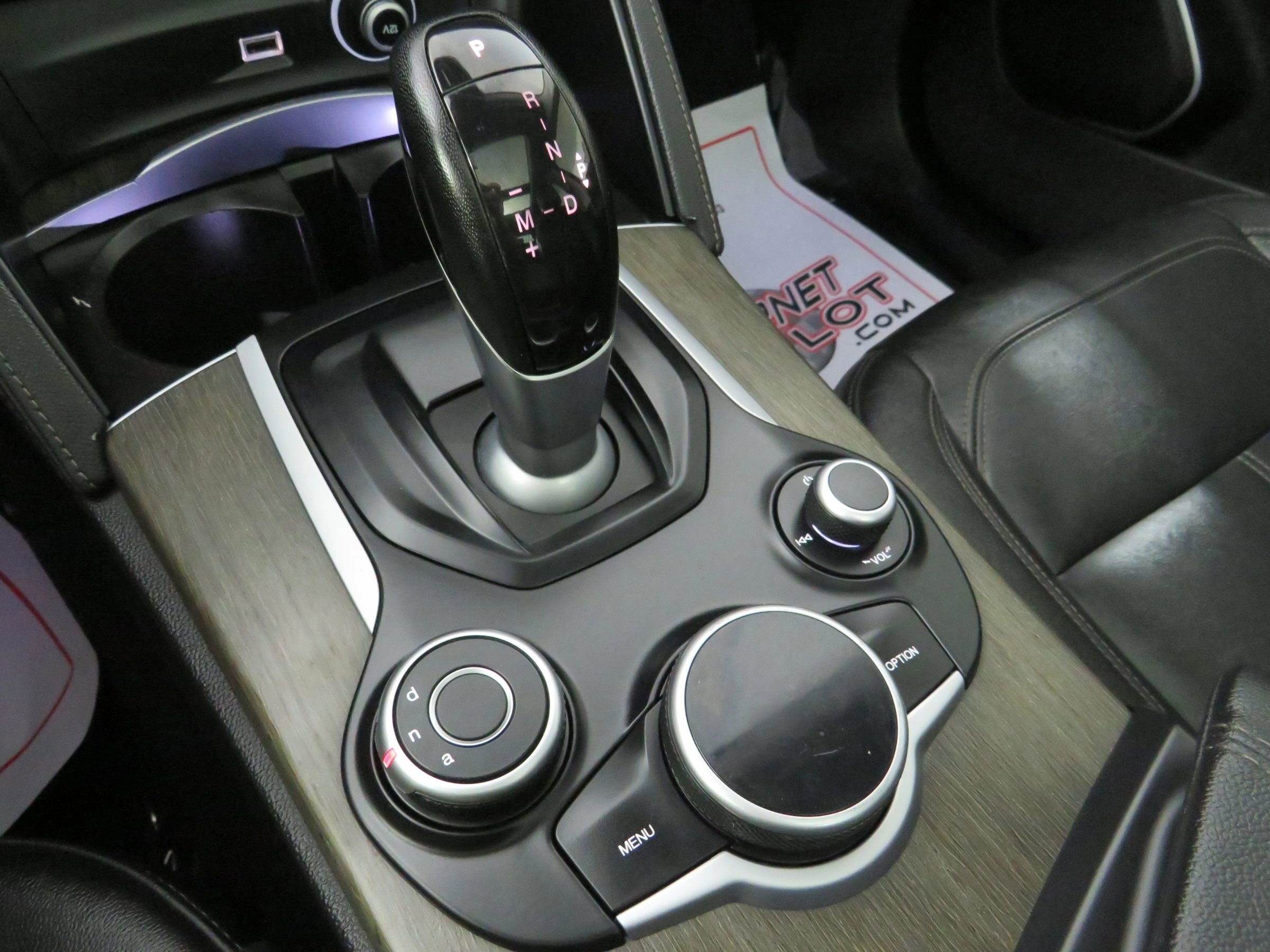 Used 2018 Alfa Romeo Stelvio Ti image 21
