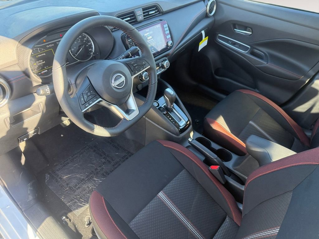 Certified 2025 Nissan Versa SR w/ Trunk Package image 18