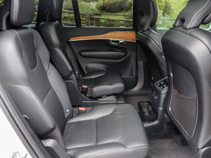 Used 2022 Volvo XC90 T8 Inscription Expression w/ Advanced Package AWD/4WD image 23