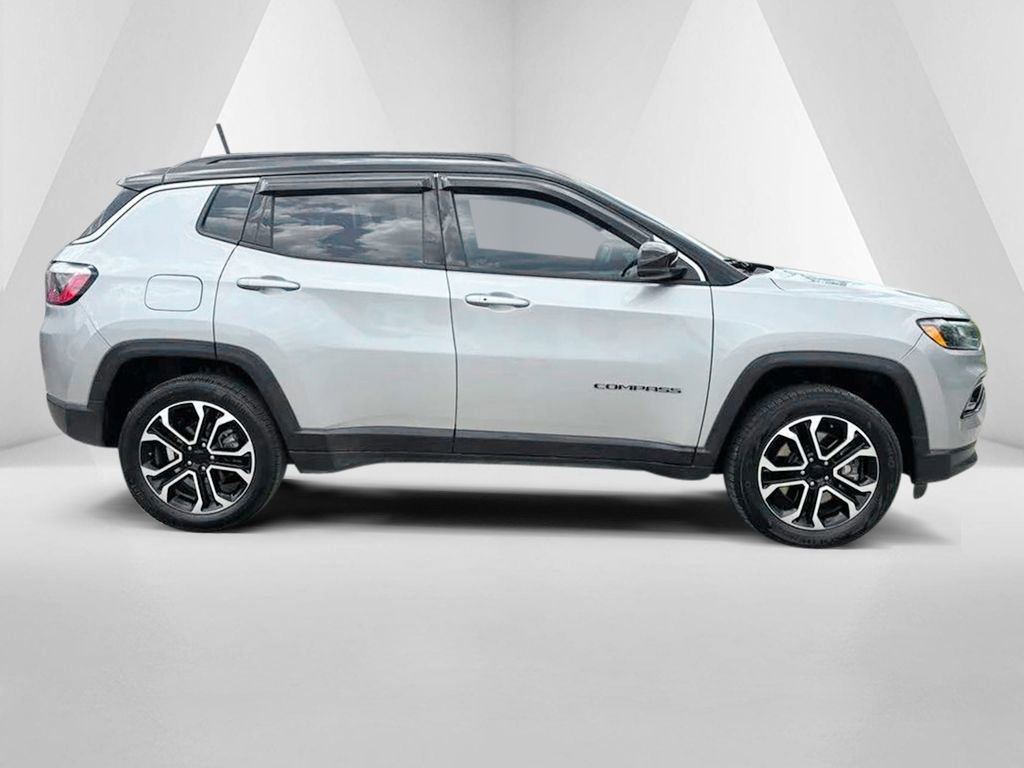 Used 2023 Jeep Compass Limited w/ Sun and Sound Group AWD/4WD image 8