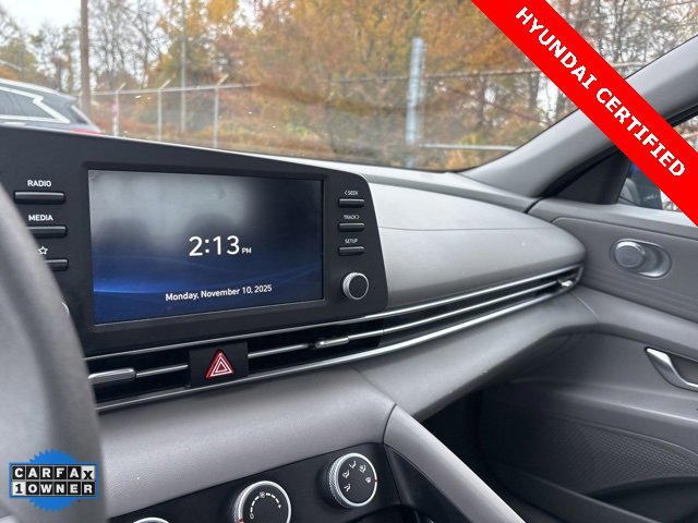 Used 2021 Hyundai Elantra SE image 15