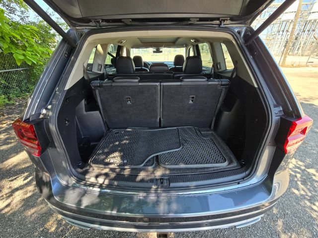 Used 2018 Volkswagen Atlas SEL AWD/4WD image 36