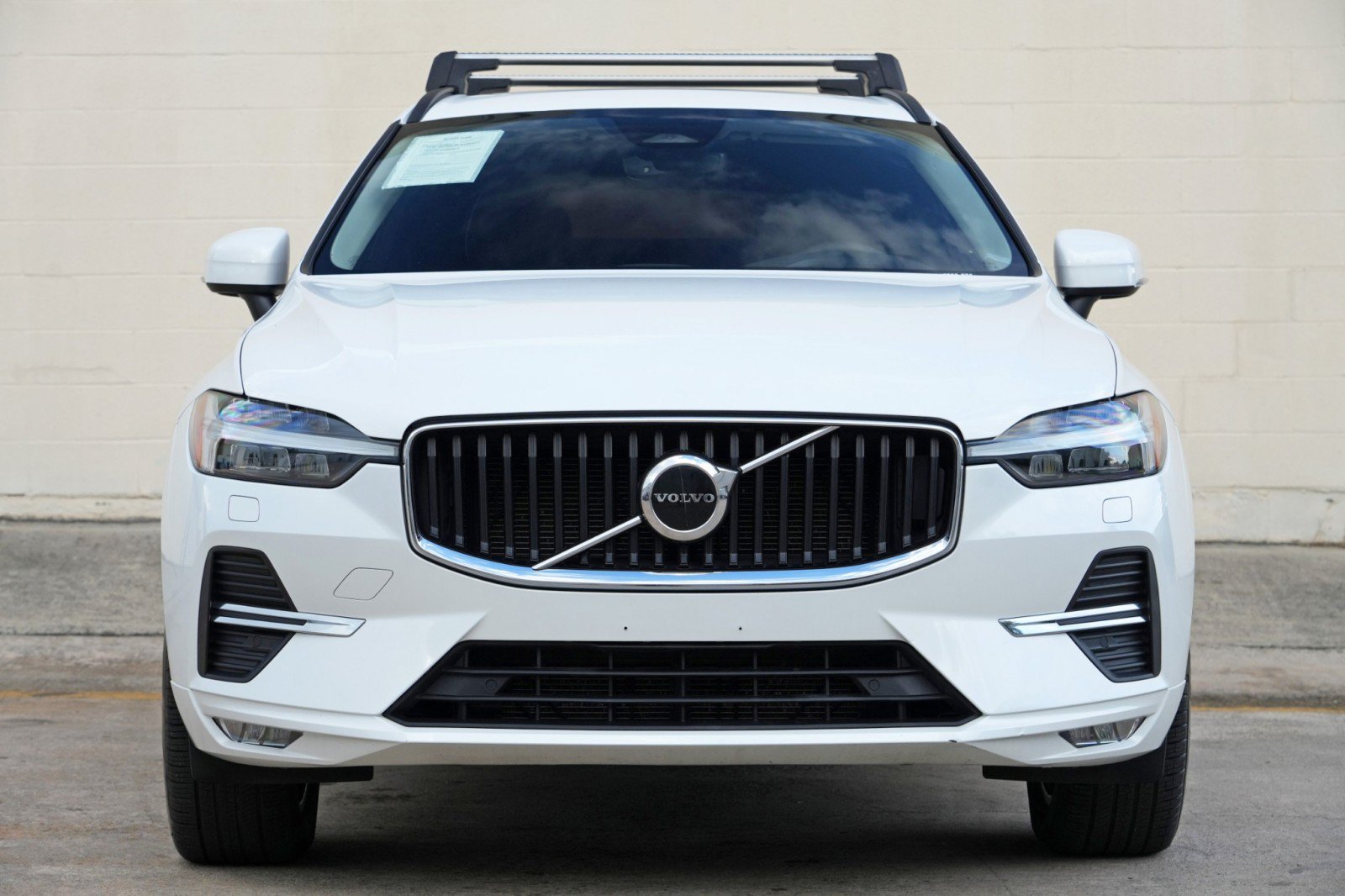 Used 2023 Volvo XC60 B5 Core w/ Climate Package FWD image 6