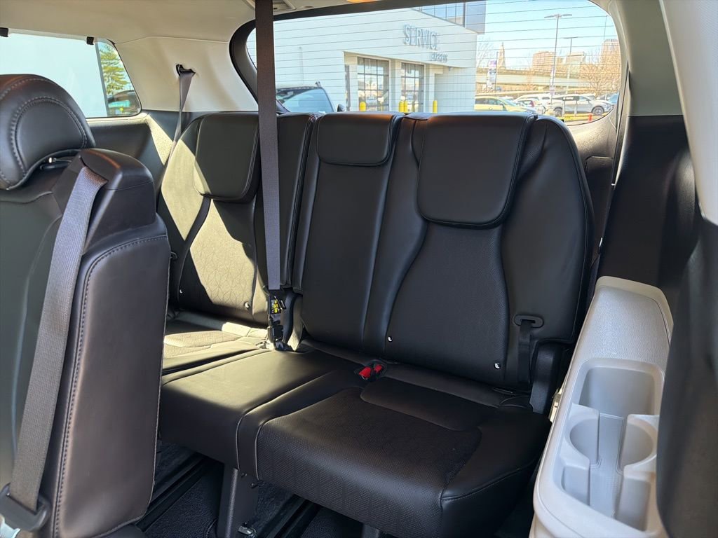 Certified 2024 Kia Carnival EX image 19