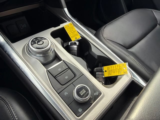 Used 2024 Ford Explorer XLT w/ Equipment Group 202A AWD/4WD image 46