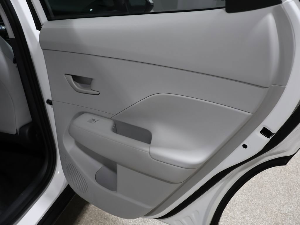 Used 2025 Hyundai Kona SEL image 22