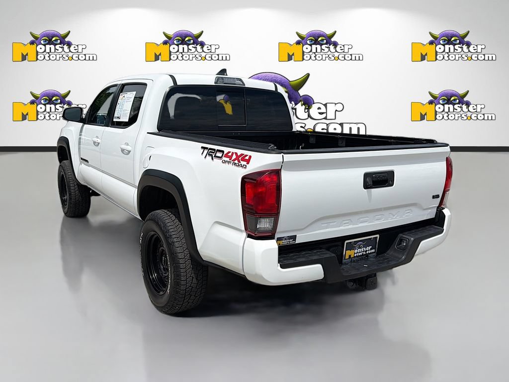 Used 2018 Toyota Tacoma TRD Off-Road AWD/4WD image 7
