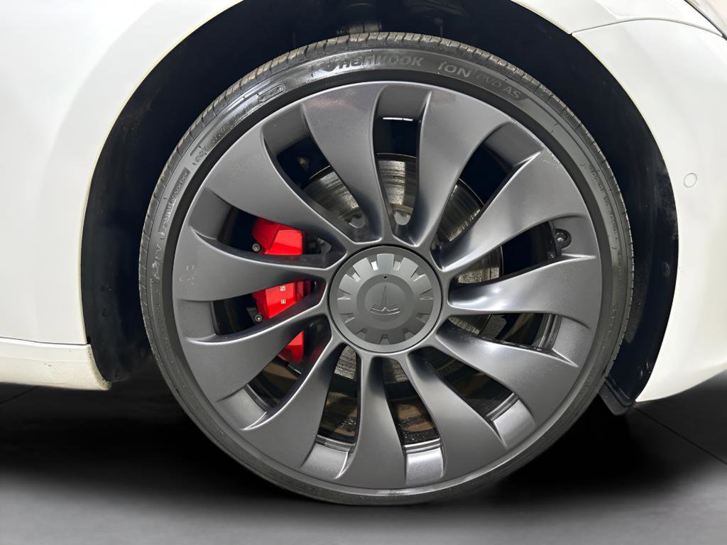 Used 2021 Tesla Model 3 Performance image 11