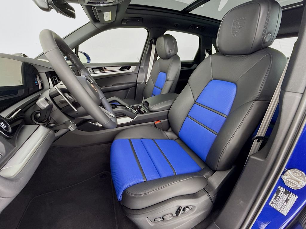 New 2026 Porsche Cayenne S AWD/4WD image 5