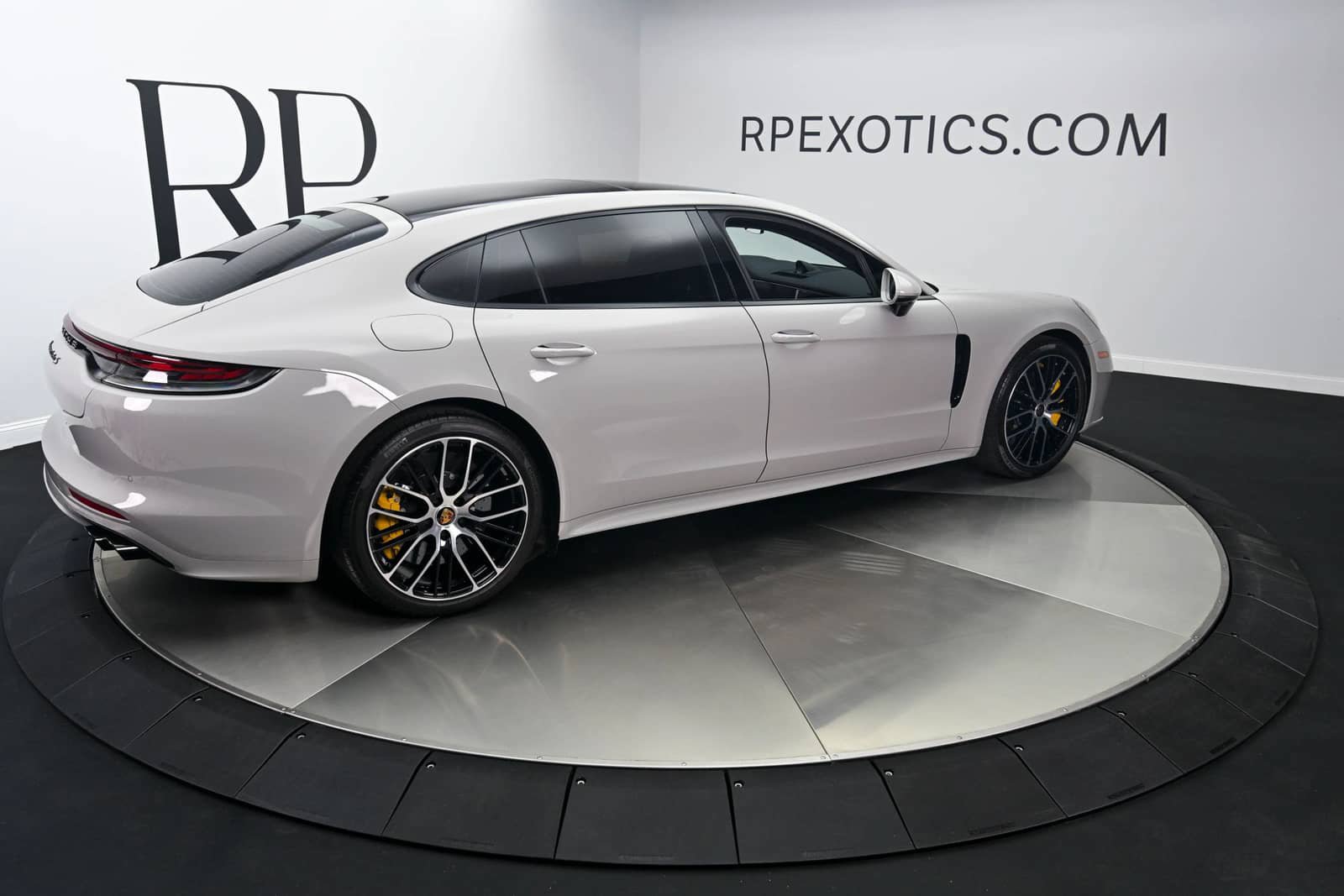 Used 2023 Porsche Panamera Turbo S Executive AWD/4WD image 10