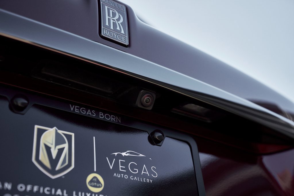 Used 2022 Rolls-Royce Cullinan Black Badge image 12