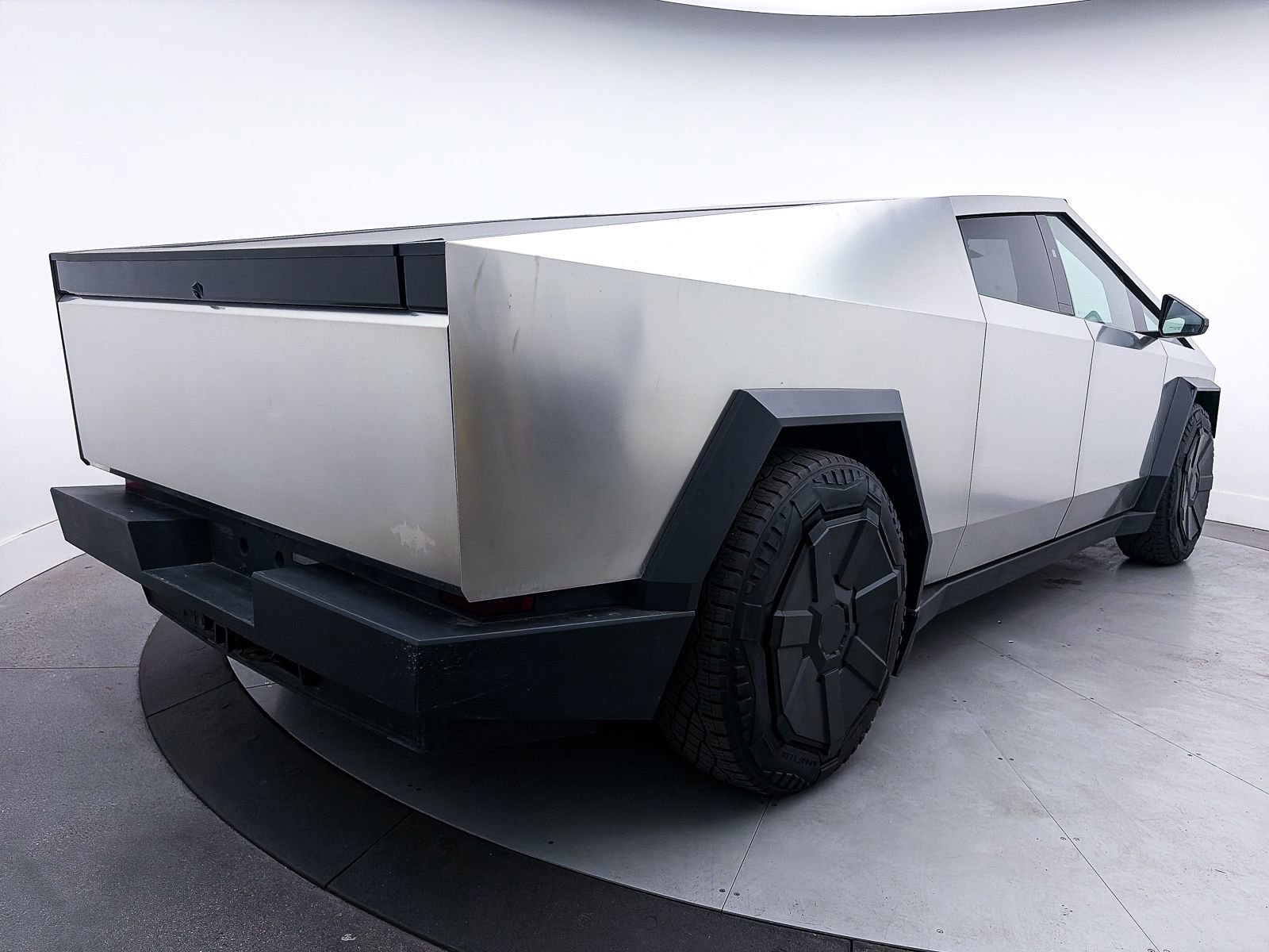 Used 2024 Tesla Cybertruck Cyberbeast image 16