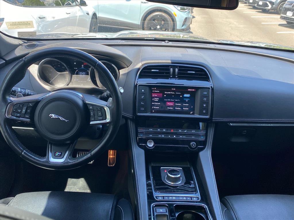Used 2018 Jaguar F-PACE R-Sport AWD/4WD image 12