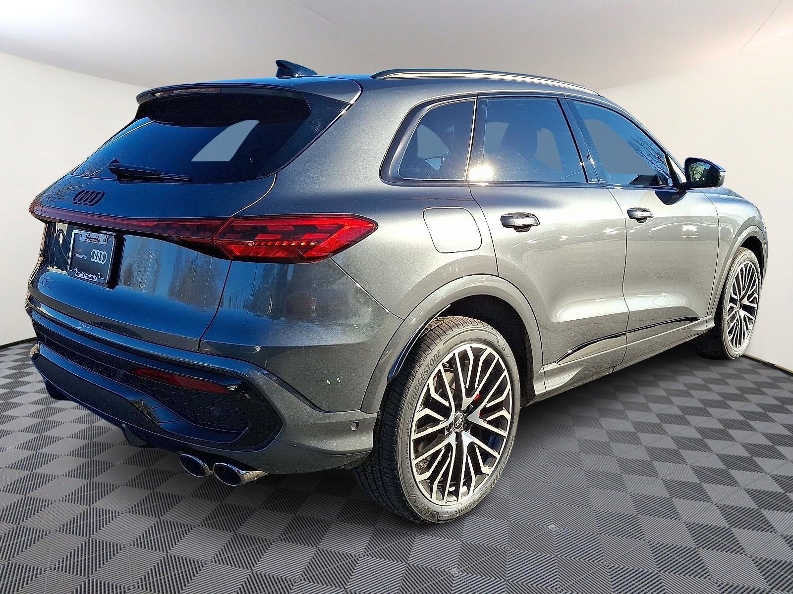 New 2025 Audi SQ5 Premium Plus image 6