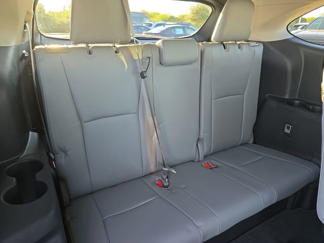 Used 2023 Toyota Highlander Limited image 12