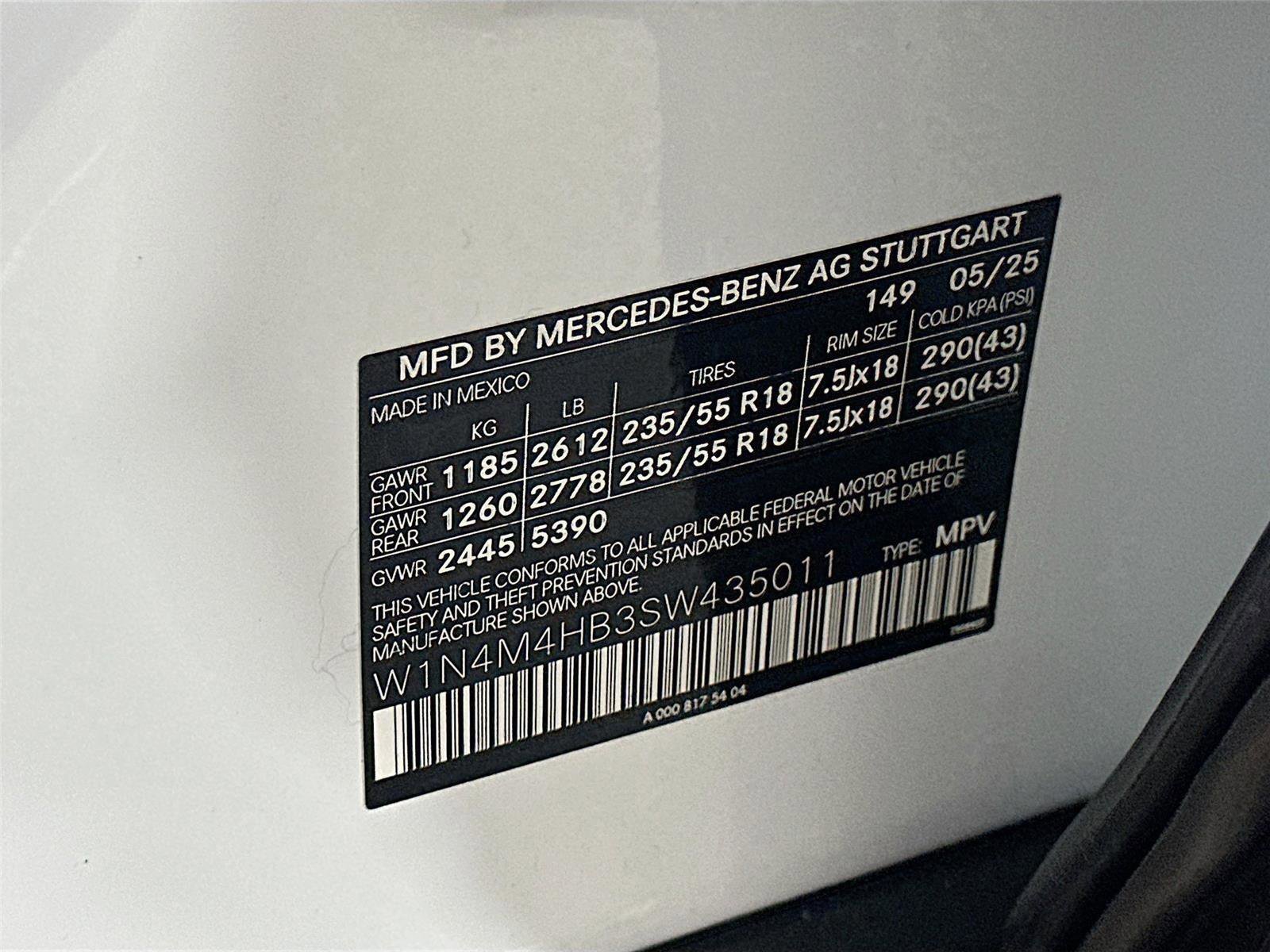 Certified 2025 Mercedes-Benz GLB 250 4MATIC image 41