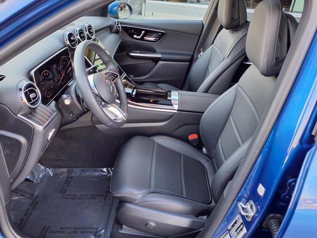 Used 2025 Mercedes-Benz GLC 300 image 14