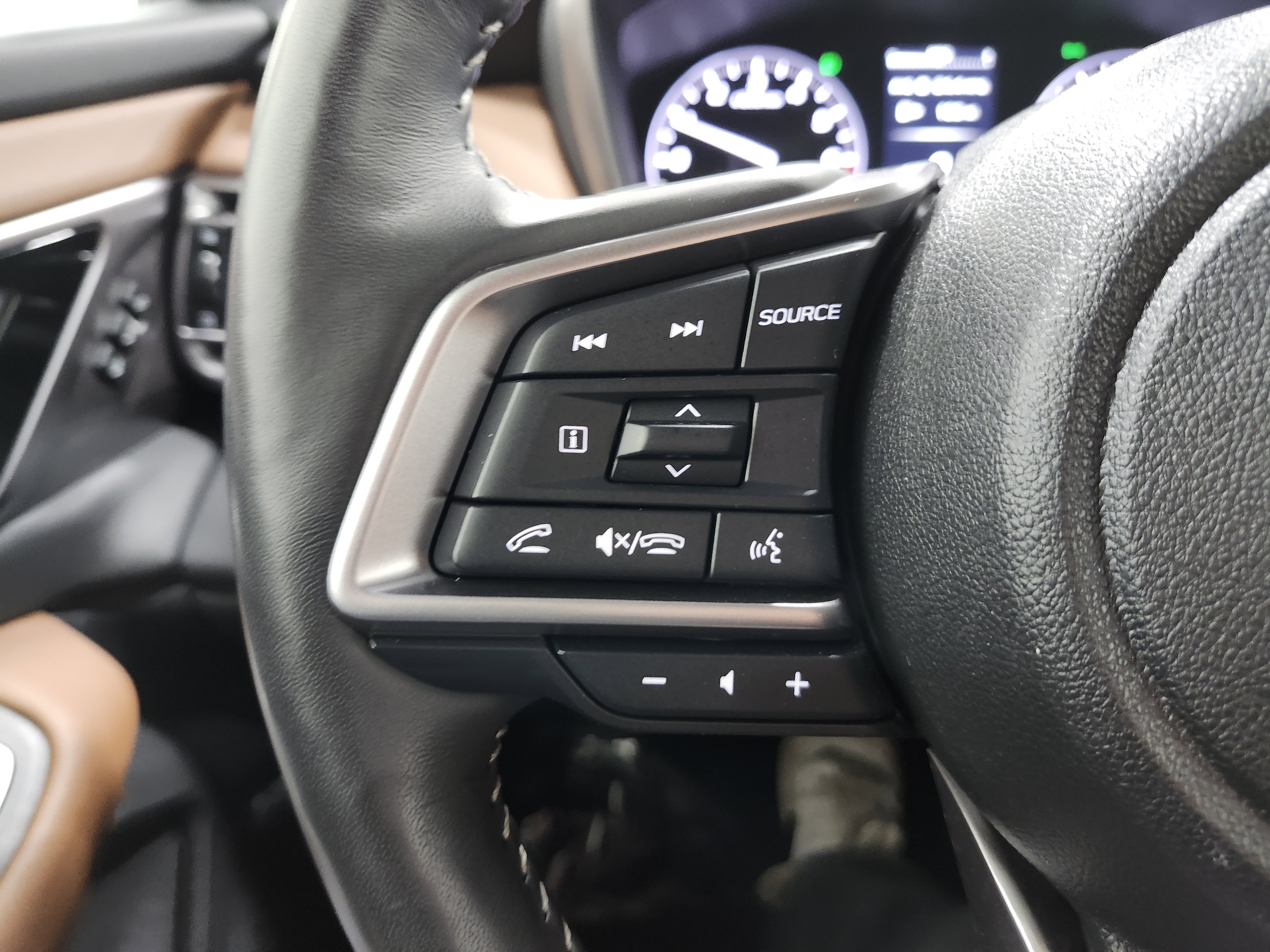 Used 2025 Subaru Outback Touring XT w/ Popular Package #2 image 42