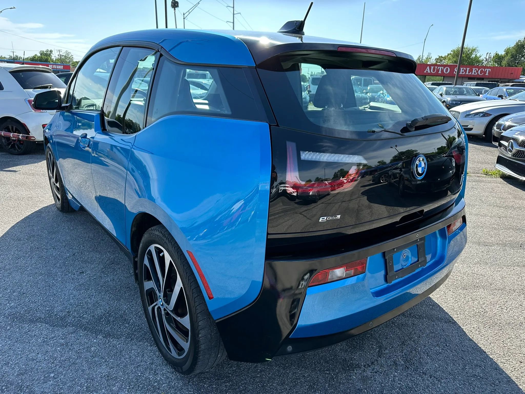 Used 2017 BMW i3 w/ Range Extender RWD image 30