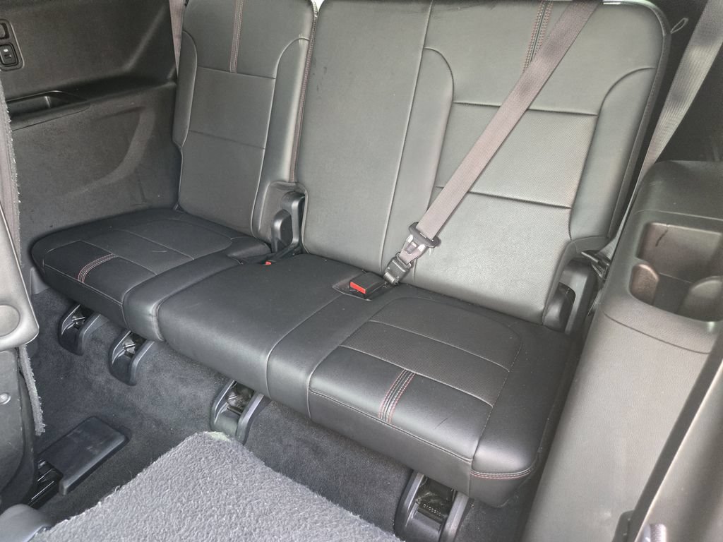 Used 2023 Chevrolet Traverse RS w/ LPO, Floor Liner Package AWD/4WD image 35